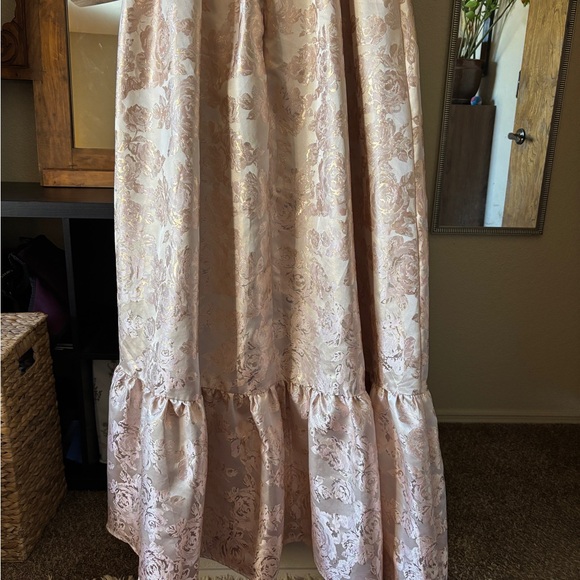 If By Sea Sleeveless Floral Jaquard Maxi Dress - Picture 7 of 13